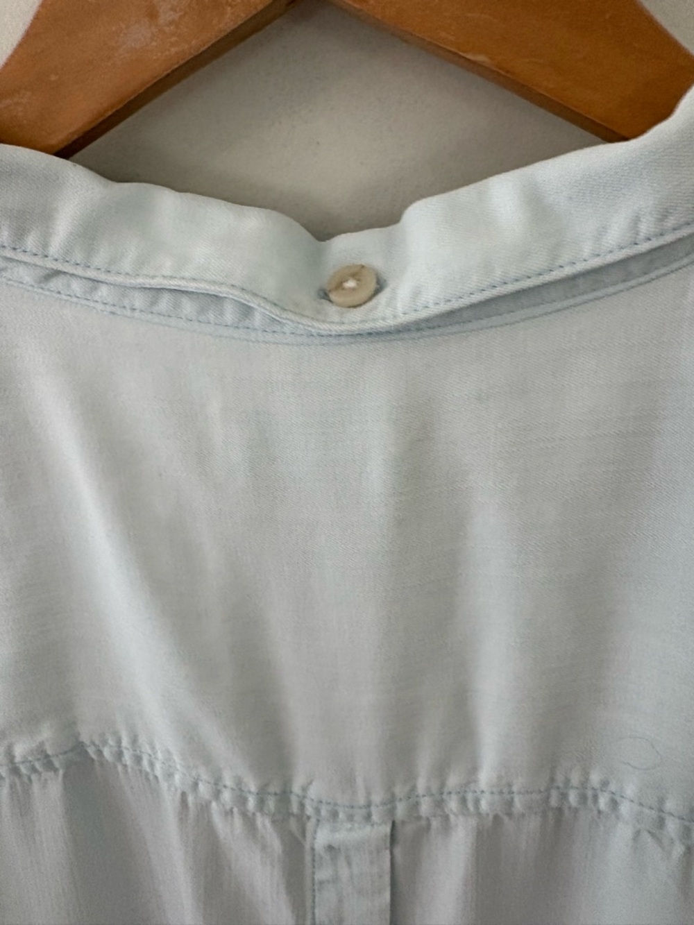 Altar’d State Tencel Button Down Shirt. Size XS. - Picture 4 of 10